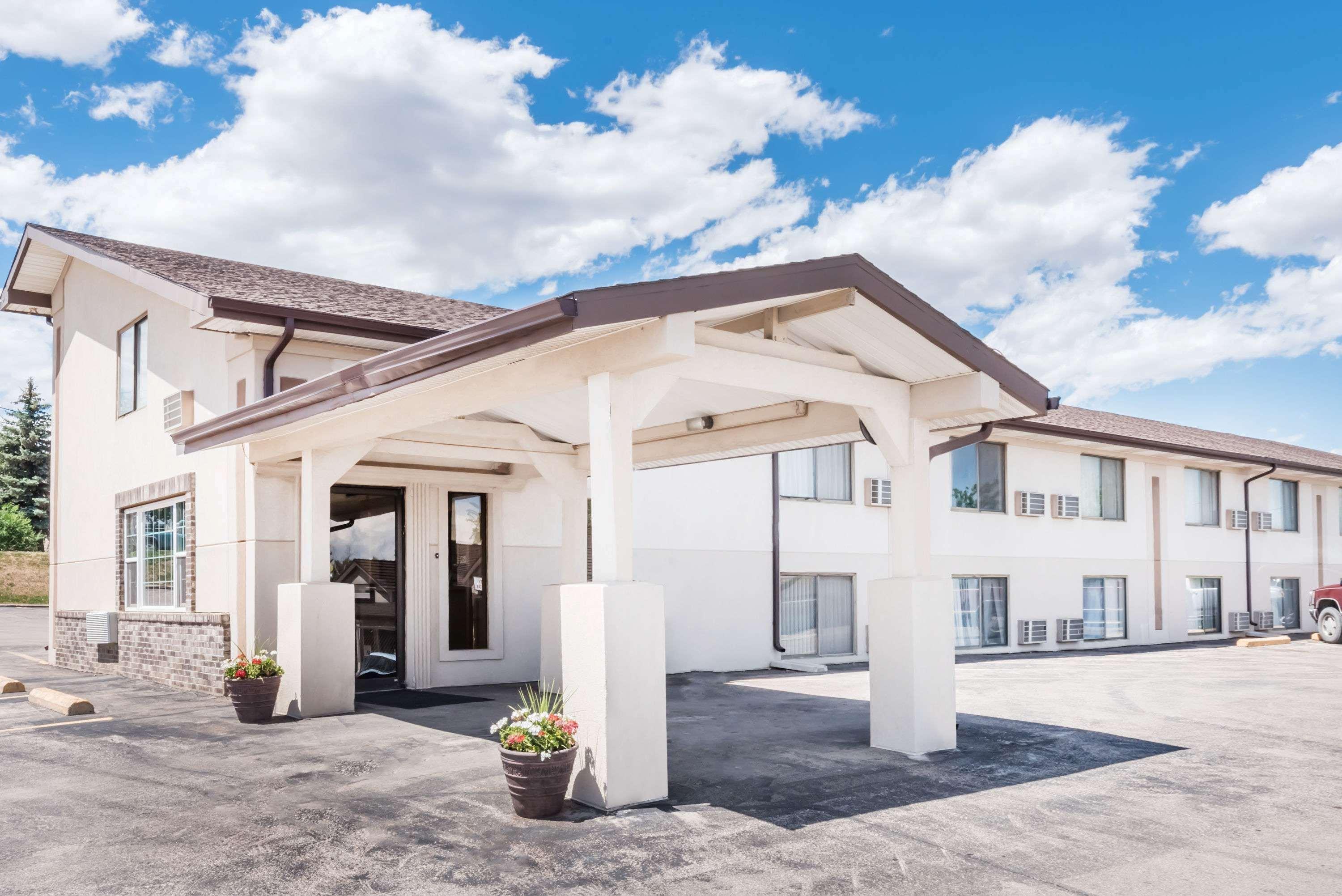 Super 8 By Wyndham Belle Fourche Sd Hotel Kültér fotó